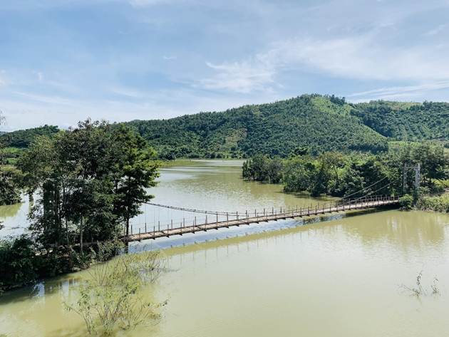 Hồ Trà Co - điểm du lịch mới đầy hấp dẫn ở Ninh Thuận