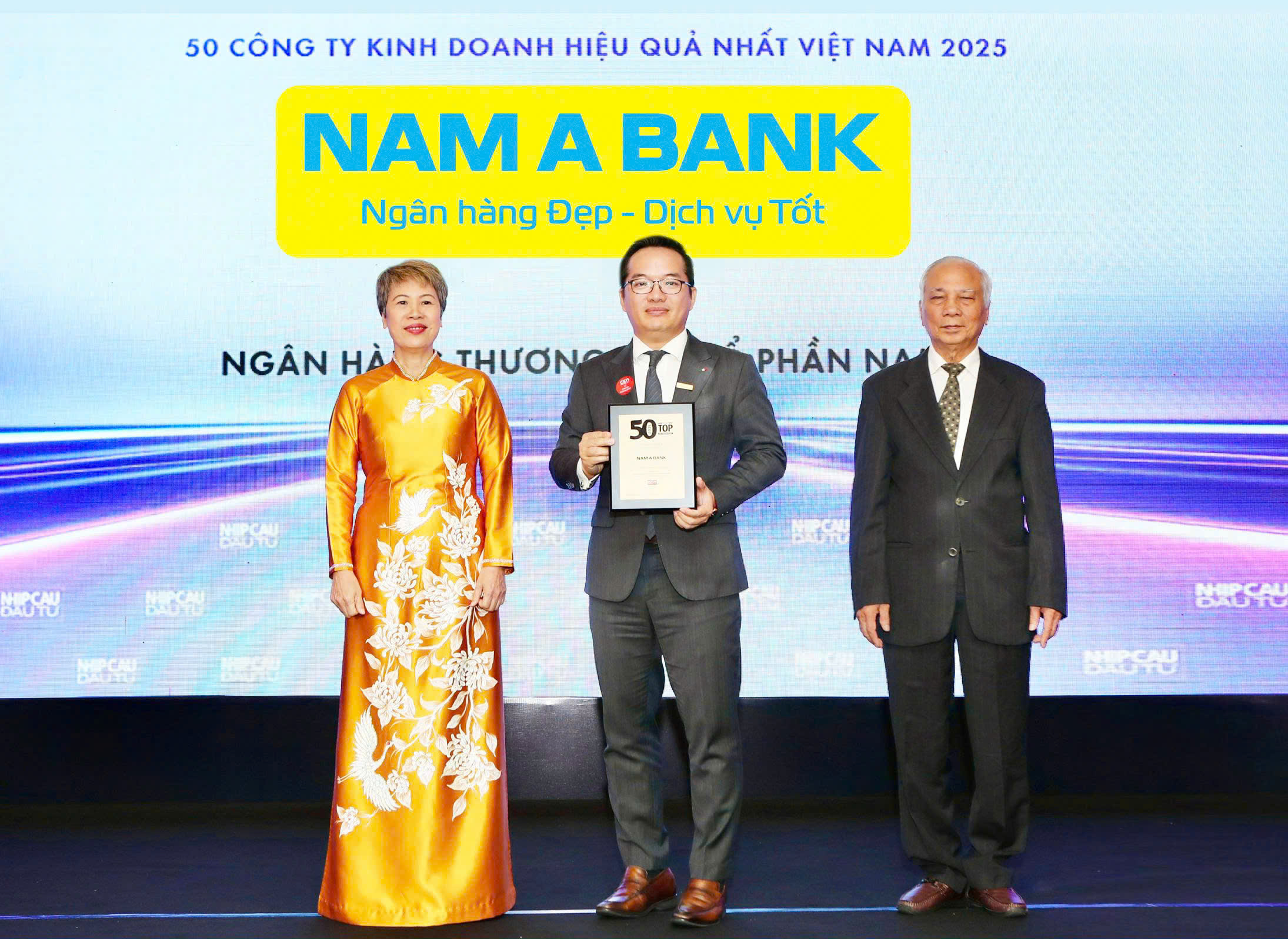 Nam A Bank tiếp tục vào Top 50 Công ty kinh doanh hiệu quả nhất Việt Nam 