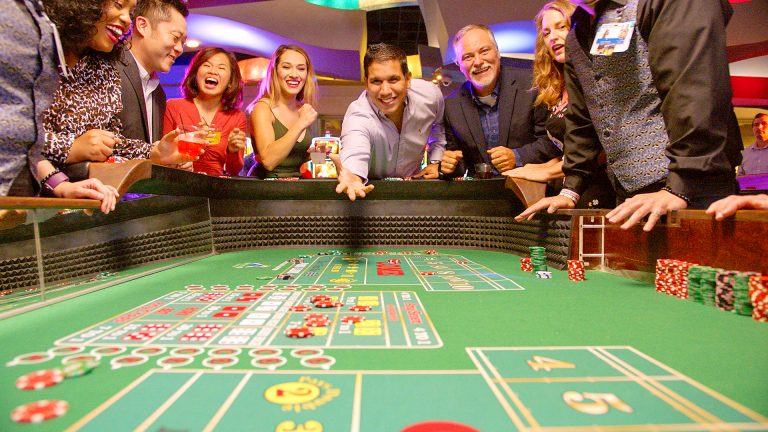 Lý do casino vẫn thắng lớn dù có khách trúng đậm