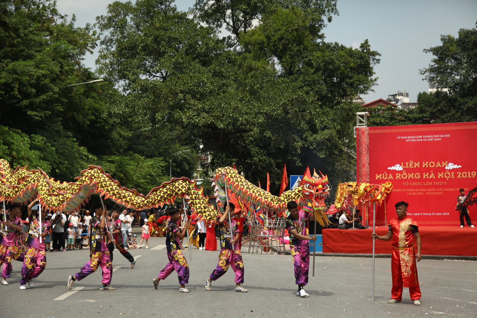 Đưa múa Rồng vào hoạt động quảng bá du lịch của Hà Nội