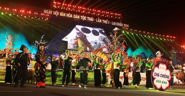Nhiều hoạt động hấp dẫn trong Ngày hội Văn hóa dân tộc Thái lần II