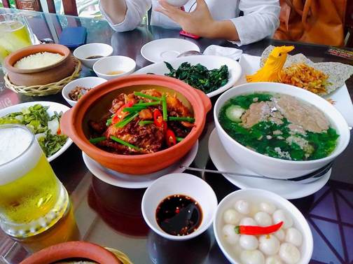 Cơm niêu hương vị Bắc tại Sài Gòn