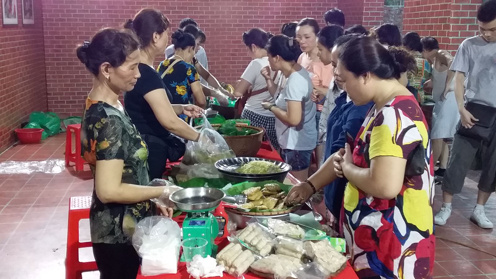 Các “Vua đầu bếp” trình diễn ẩm thực Việt