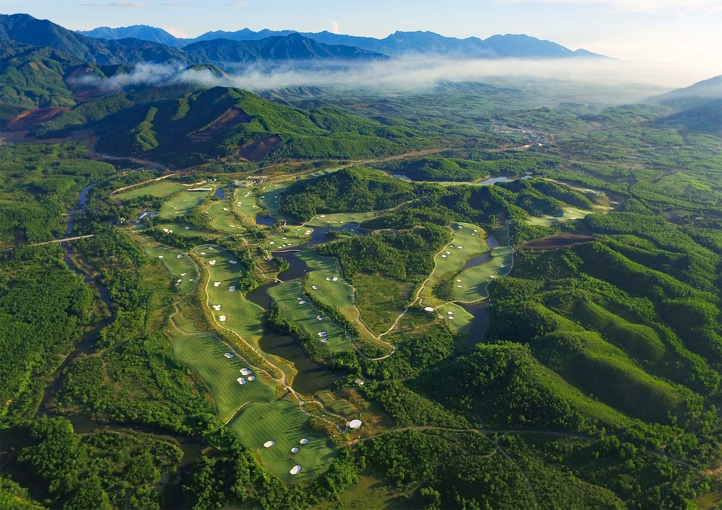 Bảng xếp hạng uy tín nhất thế giới Golf Digest gọi tên Ba Na Hills Golf Club