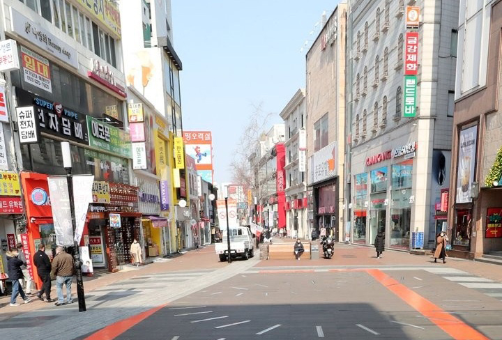 Thành phố 2,5 triệu dân ở Hàn Quốc vắng lặng giữa dịch cúm corona