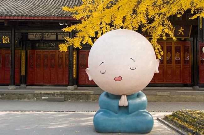 Ngôi chùa "dễ thương" nhất Trung Quốc trưng bày hàng loạt bức tượng hoạt hình