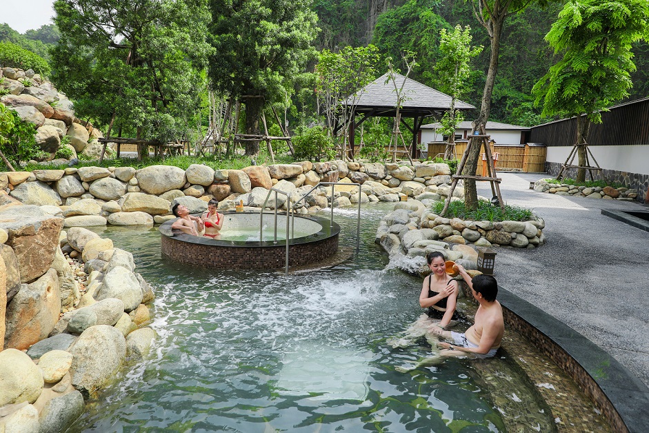 Khu tắm khoáng nóng kiểu Nhật tại Quảng Ninh