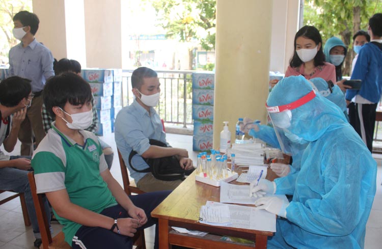 Đà Nẵng: Lập 16 điểm tiêm vaccine phòng COVID-19 cho học sinh