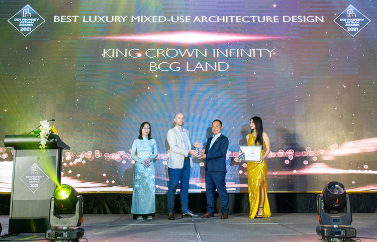 King Crown Infinity được vinh danh tại “Dot Property Vietnam Awards 2021”