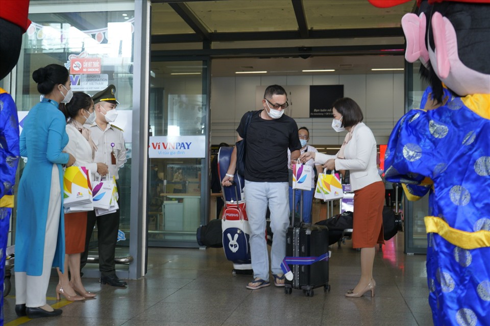 Đà Nẵng đón gần 200 du khách bay xông đất đầu năm mới 2022