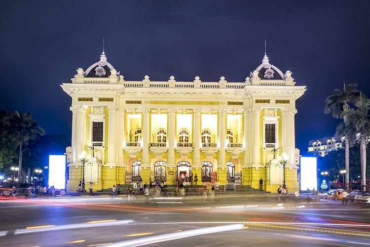 Nhà hát opera - biểu tượng văn hóa của điểm đến