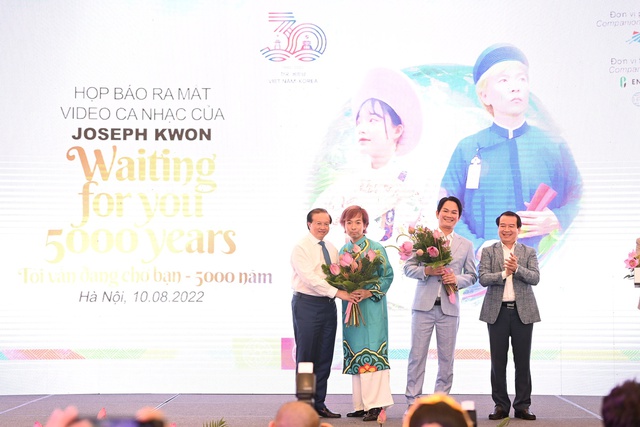 Quảng bá du lịch Việt Nam qua âm nhạc của ca sĩ Hàn Quốc Joseph Kwon