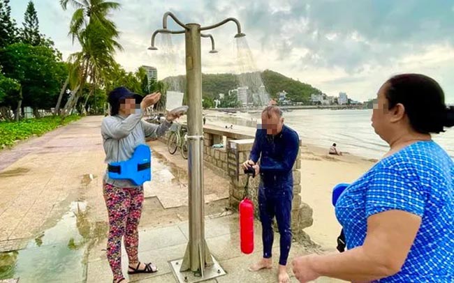 TP Vũng Tàu cấm dùng xà bông, dầu gội khi tắm tại các trụ nước ngọt công cộng