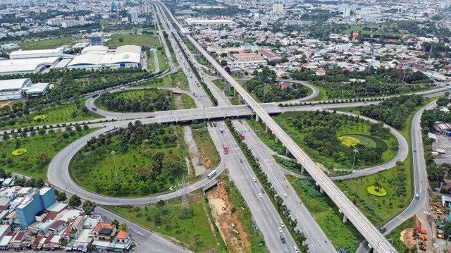 Cao tốc TPHCM - Trung Lương - Mỹ Thuận cần sớm mở rộng để giảm ùn tắc