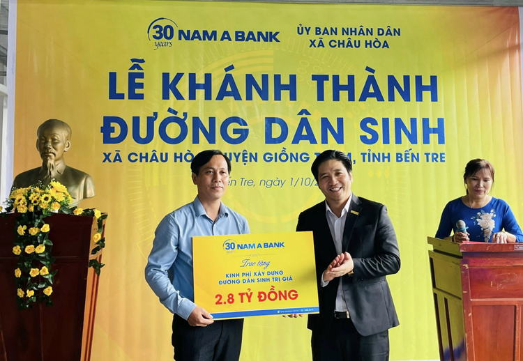 30 năm Nam A Bank “nối nhịp cầu hạnh phúc” đến cộng đồng