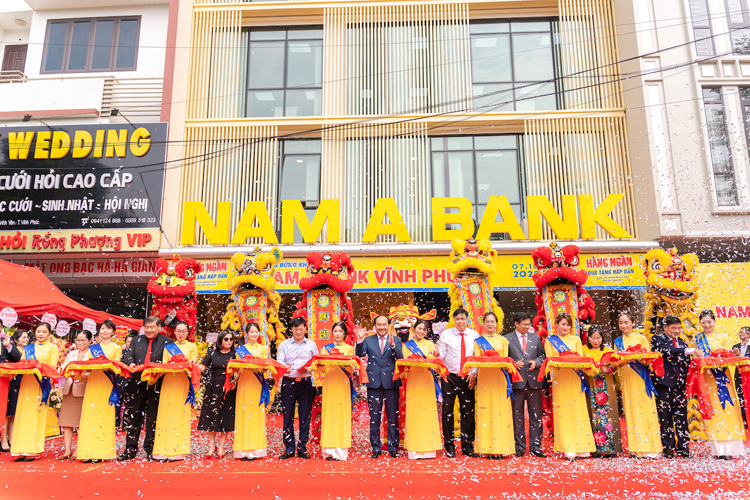 Nam A Bank khai trương hàng loạt chi nhánh, mang lại thành công, hạnh phúc cho hàng triệu khách hàng