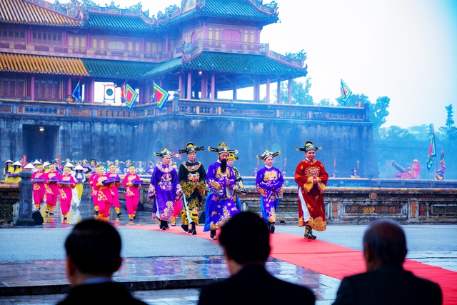 Thừa Thiên Huế công bố sự kiện Festival 2023; đón đoàn du khách đầu năm mới