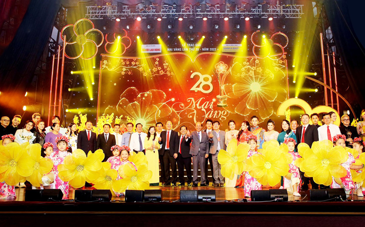 Nam A Bank tiếp tục đồng hành cùng giải Mai Vàng 2023