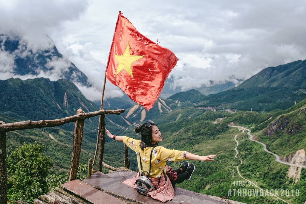 Giới trẻ Việt lan tỏa đam mê xê dịch trong loạt ảnh 'Throw Back 2019'