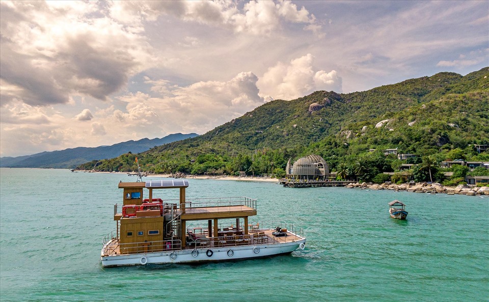 Khánh Hòa: 3 khu nghỉ đẹp để ‘đi trốn’ ở vịnh Ninh Vân