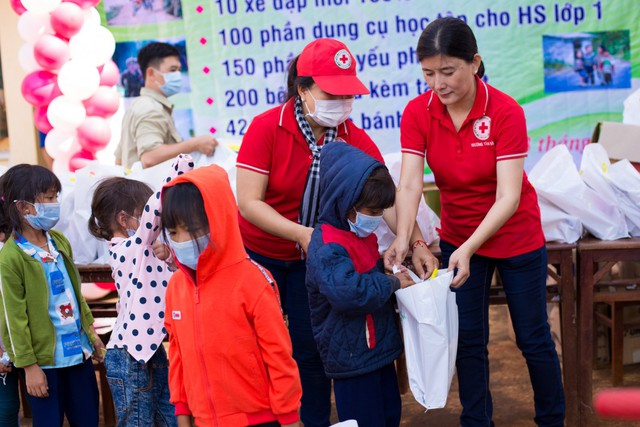 Hoạt động từ thiện phải mở sổ kế toán, minh bạch thông tin