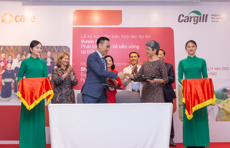 Cargill 'bắt tay' CARE International trong dự án phát triển nông nghiệp bền vững cho các cộng đồng dân cư nông thôn tỉnh Đắk Lắk