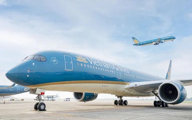 Các hãng hàng không cùng các địa phương đồng loạt đón khách đầu tiên của năm 2023