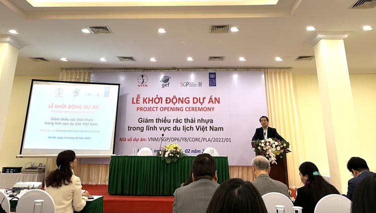 Giảm thiểu rác thải nhựa trong du lịch