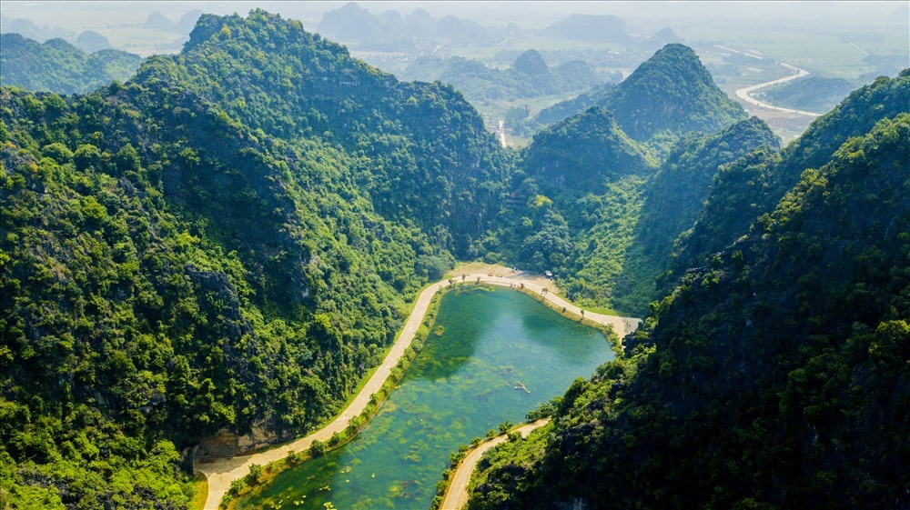 Bỏ túi kinh nghiệm ngắm trọn sông nước Ninh Bình 3 ngày dịp 30.4