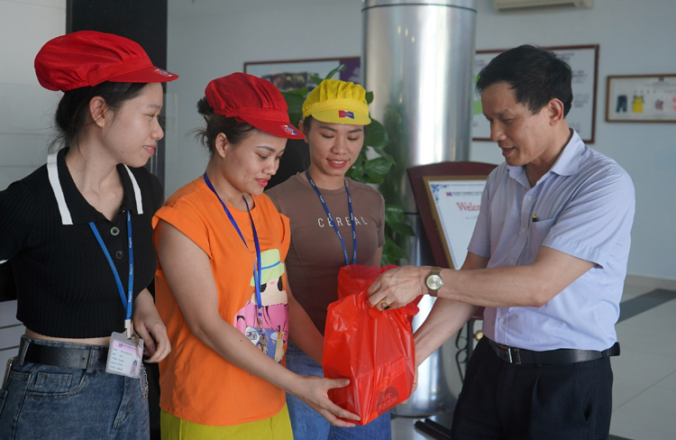 Nestlé Việt Nam hỗ trợ người lao động có hoàn cảnh khó khăn 