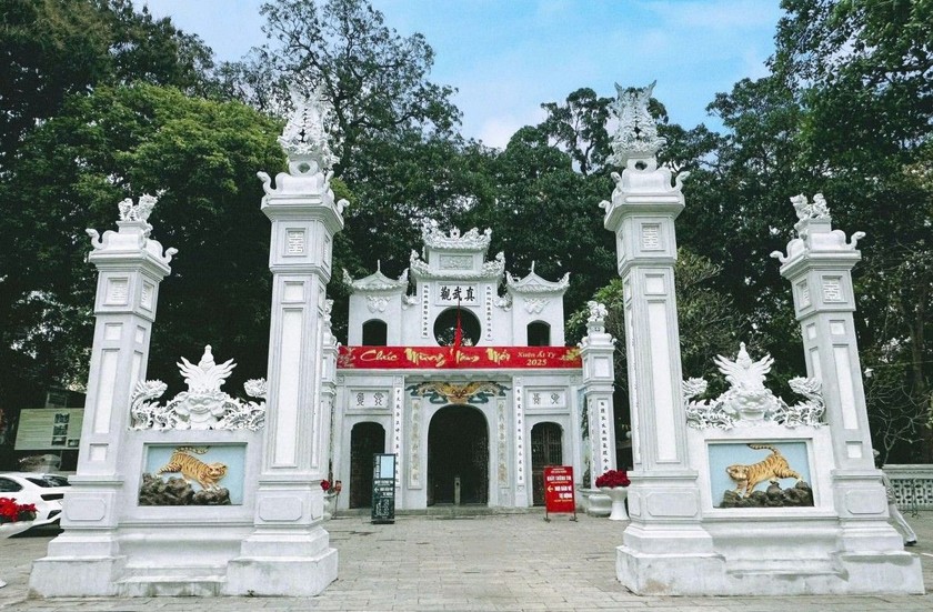 Ra mắt tour đêm “Tiếng chuông Trấn Vũ”