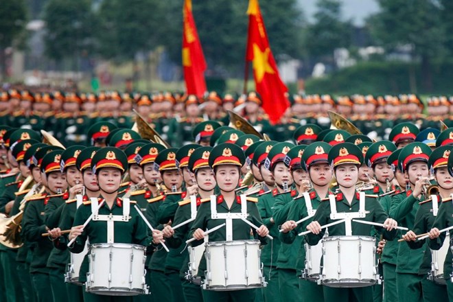 Du lịch lễ 2.9 sôi động, tour Hà Nội hút khách xem diễu binh