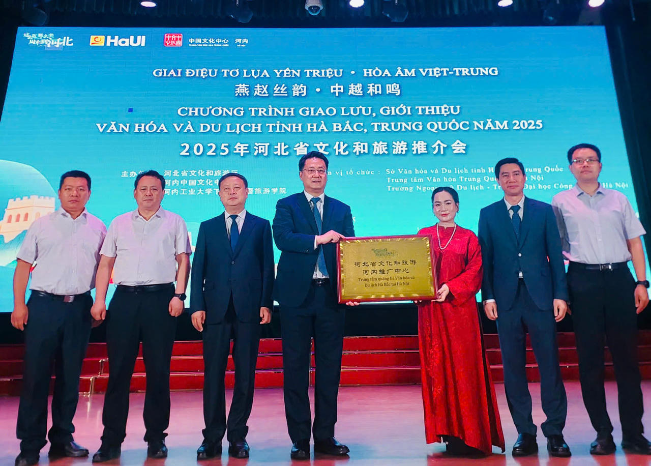 Quảng bá văn hóa du lịch tỉnh Hà Bắc (Trung Quốc)