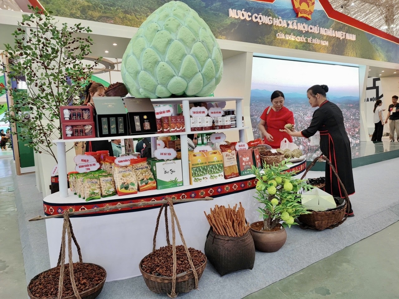 Lạng Sơn tổ chức nhiều hoạt động văn hóa, nghệ thuật đặc sắc mừng đại lễ