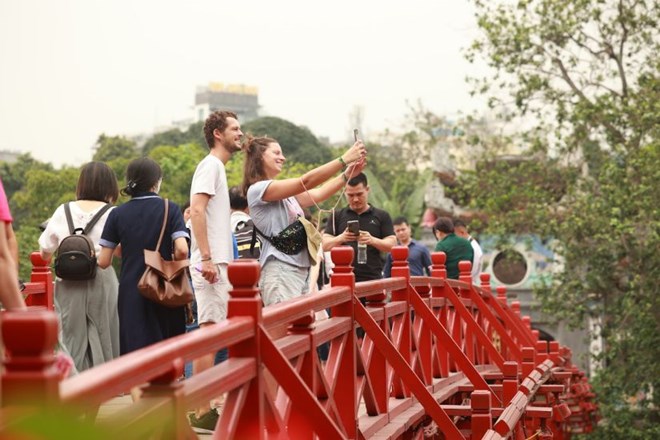 Khách quốc tế đến Việt Nam cao kỷ lục 7 tháng đầu năm